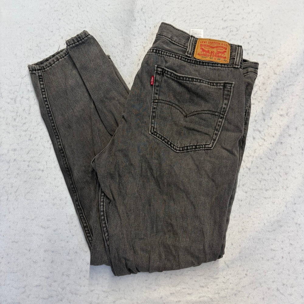 Levi 550 Relaxed Fit Jeans Mens 38x32 Gray Distressed Tapered Leg